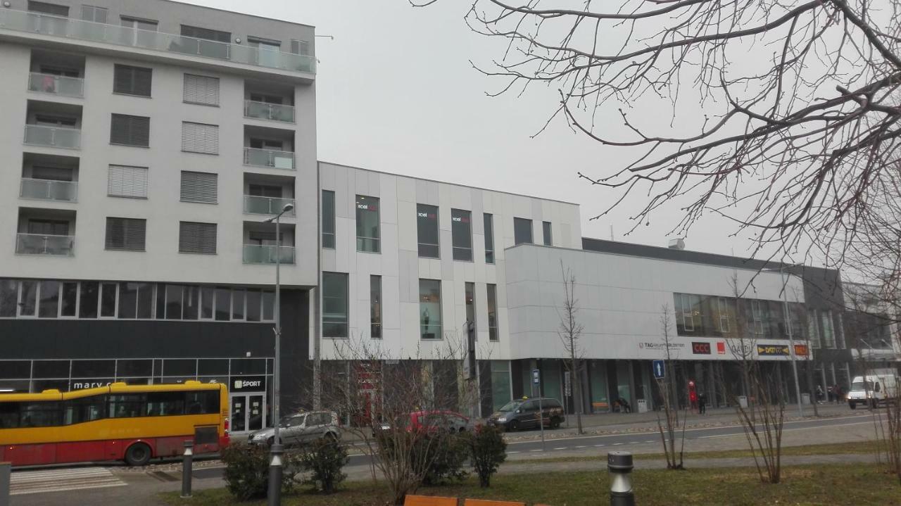 Design Apartment, The City Centre Close To The Health Spa Piest'any Exterior foto